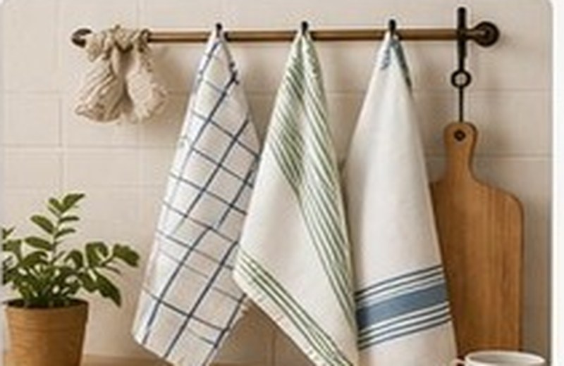 Kitchen Towels & Aprons